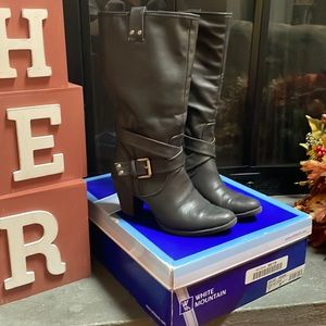 White mountain black boot